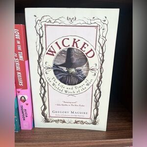 Wicked Book by Gregory Maguire
